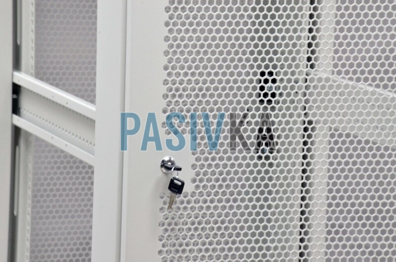 Телекоммуникационный напольный шкаф 42U глубина 865 мм перфорированные двери (66%) серый CMS UA-MGSE4268MPG, фото 7