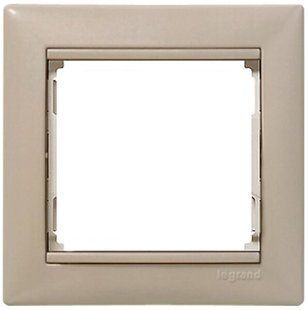 Рамка на 1 пост кантрі Legrand Valena 770021, фото 1